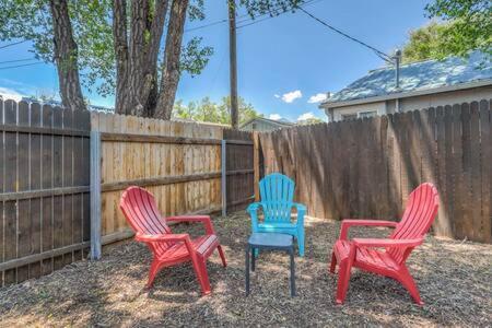 The Watermelon Hot Tub Bbq-grill King-bed Rokutv 800mbps-wifi Backyard Parking Casa de férias Colorado Springs